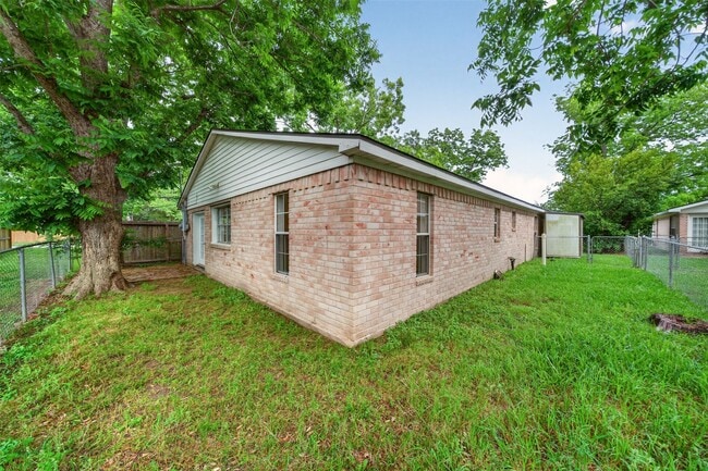 property at 418 Texas St