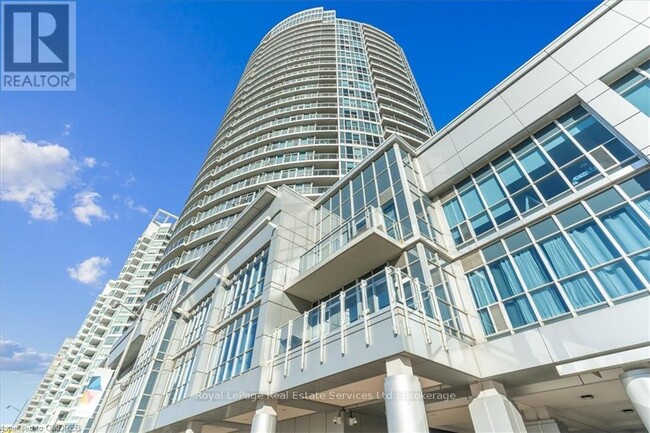 218-1218 Queens Quay W