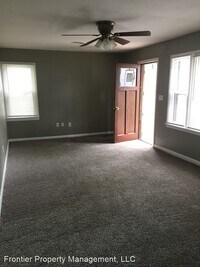 718 Locust St photo'