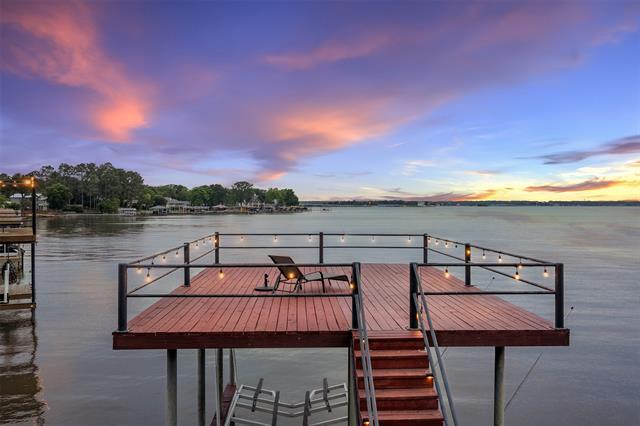 124 Harbor Dr