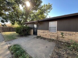 6113 37th St in Lubbock, TX - Building Photo