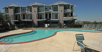 Lake in Houston, TX - Building Photo - Building Photo