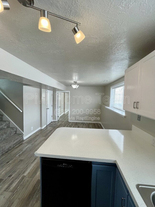 1820 N 285 W in Layton, UT - Building Photo - Building Photo