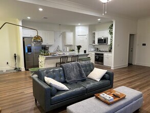 1520 Tradewater Rd in Baton Rouge, LA - Foto de edificio - Building Photo