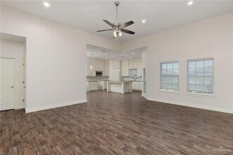 14 E St in Harlingen, TX - Building Photo - Building Photo