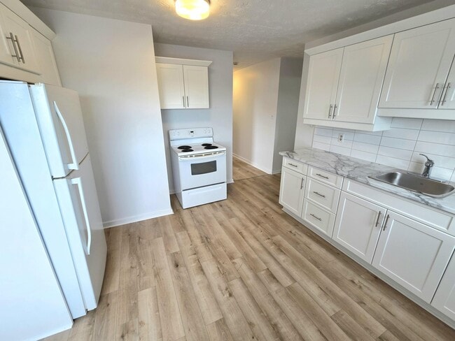 property at 80 Ross St