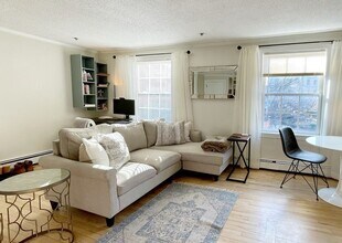 4 Derne St in Boston, MA - Building Photo - Building Photo