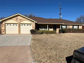 3218 Santa Monica Dr in Abilene, TX - Building Photo