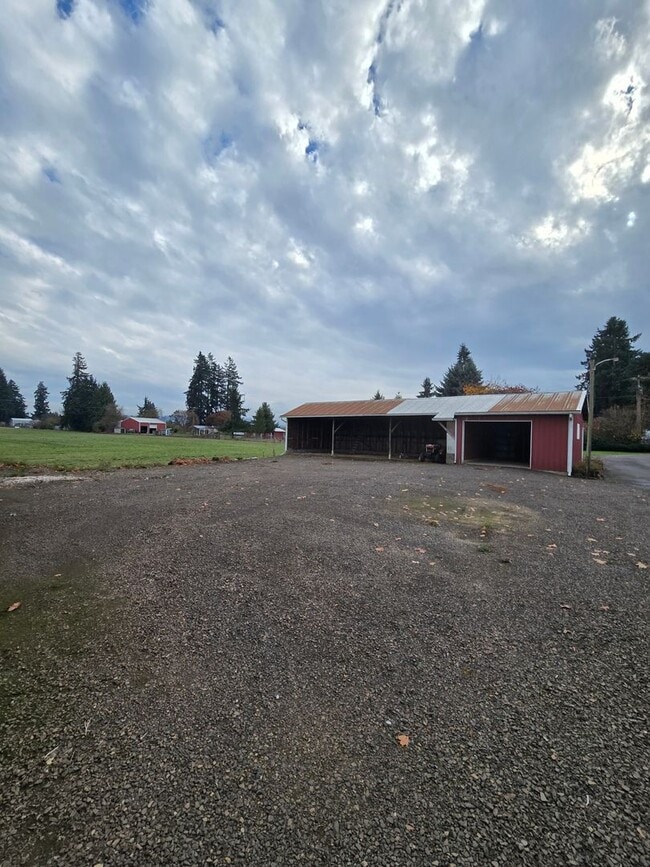 37367 Kgal Dr in Lebanon, OR - Building Photo - Building Photo