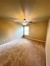 1332 W Mt Comfort Rd in Fayetteville, AR - Building Photo - Building Photo