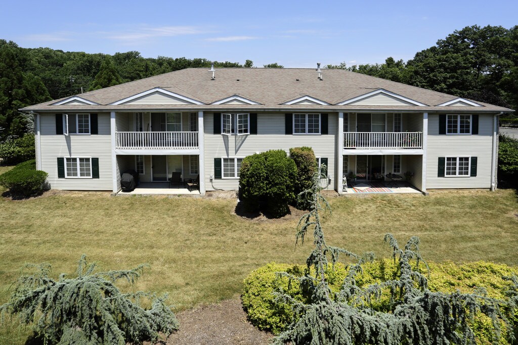Ridgeview Commons Apartments in Morris Plains, NJ