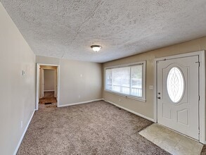 407 Gresham Rd SW in Mableton, GA - Building Photo - Building Photo