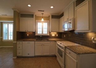 505 Wallridge Dr in Winston-Salem, NC - Building Photo - Building Photo