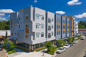 Cubix North Park in Seattle, WA - Foto de edificio - Building Photo