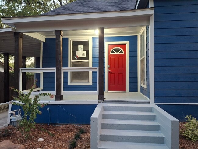 property at 430 E Woodard St