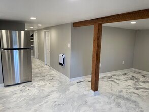 1315 S Pine St, Unit C in Tacoma, WA - Foto de edificio - Building Photo
