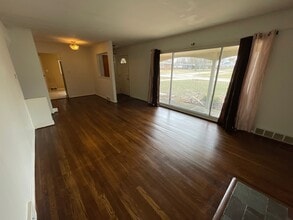 29606 Westbrook Pkwy in Southfield, MI - Building Photo - Building Photo
