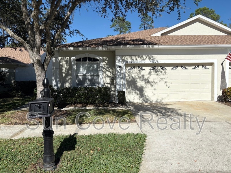 34801 Double Eagle Ct in Zephyrhills, FL - Building Photo