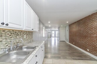 2018 N Monroe St in Baltimore, MD - Building Photo - Building Photo