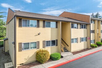 r45a Laurel Court in Lakewood, WA - Building Photo - Building Photo