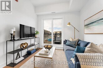 39 Danforth Rd in Toronto, ON - Building Photo - Building Photo