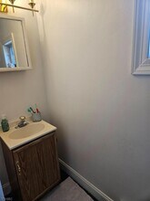 86 Bridge St in Lambertville, NJ - Building Photo - Building Photo