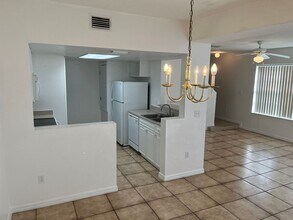 409 Coconut Palm Way in Davenport, FL - Building Photo - Building Photo