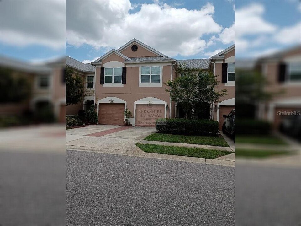 2534 Glenrise Pl in Wesley Chapel, FL - Building Photo
