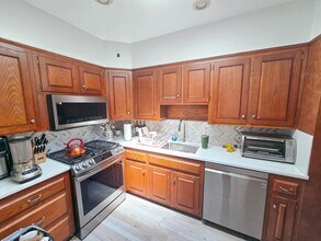 303 Willow Ave in Hoboken, NJ - Building Photo - Building Photo