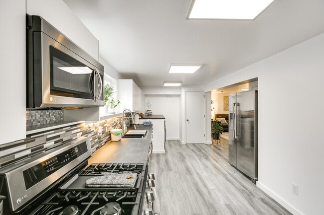 10509 165th Pl NE, Unit ID1386067P in Redmond, WA - Building Photo - Building Photo