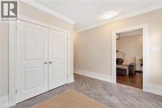 232 Bay St N in Hamilton, ON - Building Photo - Building Photo