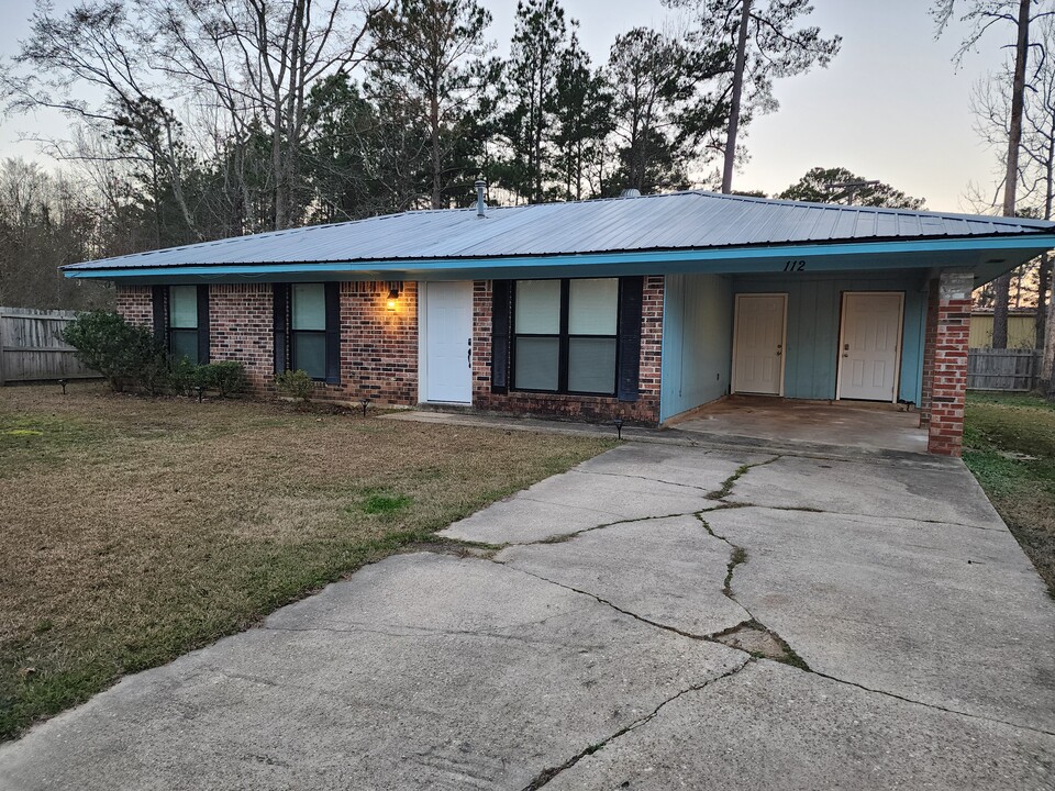 112 Nell St in Jonesboro, LA - Building Photo