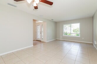 14444 Woodfield Cir N in Jacksonville, FL - Foto de edificio - Building Photo