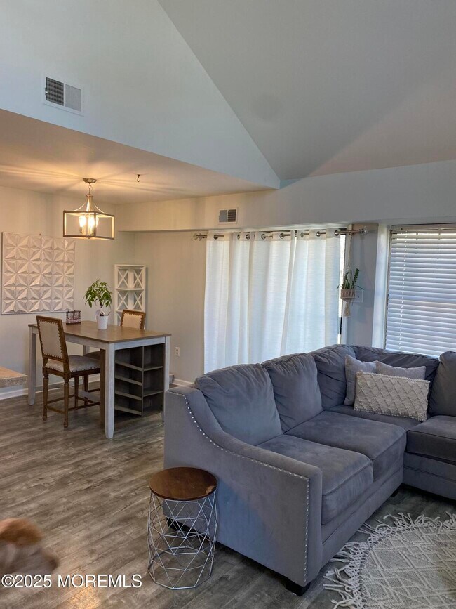 107 Westchester Dr in Little Egg Harbor Township, NJ - Building Photo - Building Photo