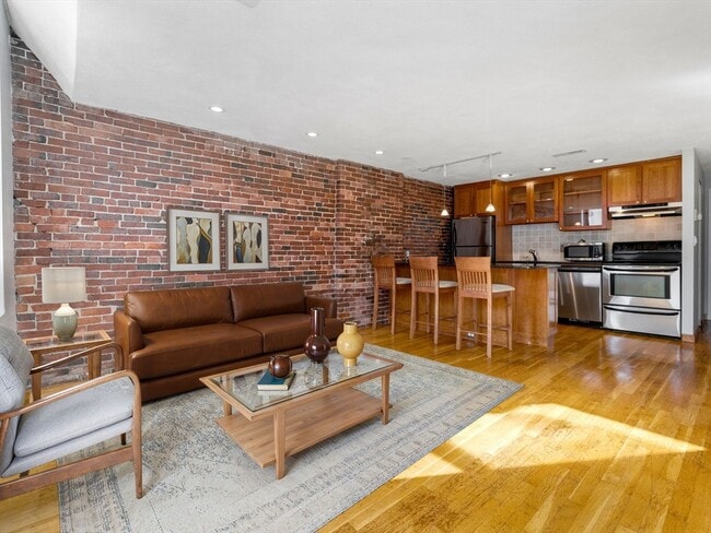 property at 386 Commercial St