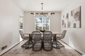 5956 Crestwood Cir in Birmingham, AL - Building Photo - Building Photo