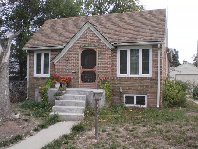 property at 444 N Custer Ave