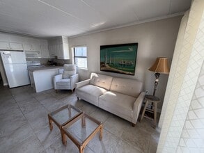 9 138th St, Unit Sky Haven #308 in Ocean City, MD - Foto de edificio - Building Photo