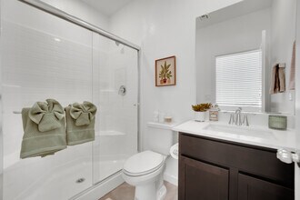 9440 Sequoia Ridge Ave, Unit A in Las Vegas, NV - Building Photo - Building Photo
