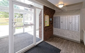 147 Turner Rd, Unit 98 in Holliston, MA - Foto de edificio - Building Photo