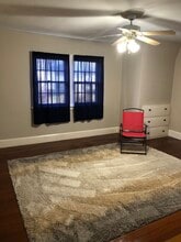 207 S 16th Ave, Unit #B in Yakima, WA - Foto de edificio - Building Photo