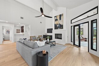 4207 Canyonside Trail in Austin, TX - Building Photo - Building Photo