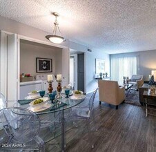 949 S Longmore, Unit 2 in Mesa, AZ - Building Photo - Building Photo