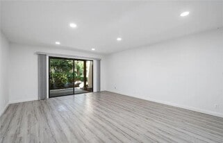 26 Tangelo in Irvine, CA - Building Photo