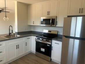 Plum Street Garden Apartments in Capitola, CA - Building Photo - Building Photo