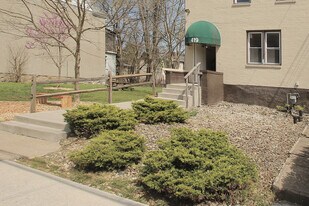 419 Peebles St in Pittsburgh, PA - Building Photo