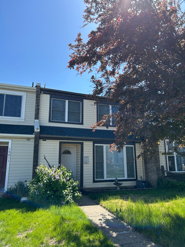 property at 10813 Daisy Ct