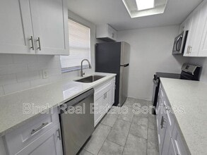 5342 Cotee River Dr in New Port Richey, FL - Building Photo - Building Photo