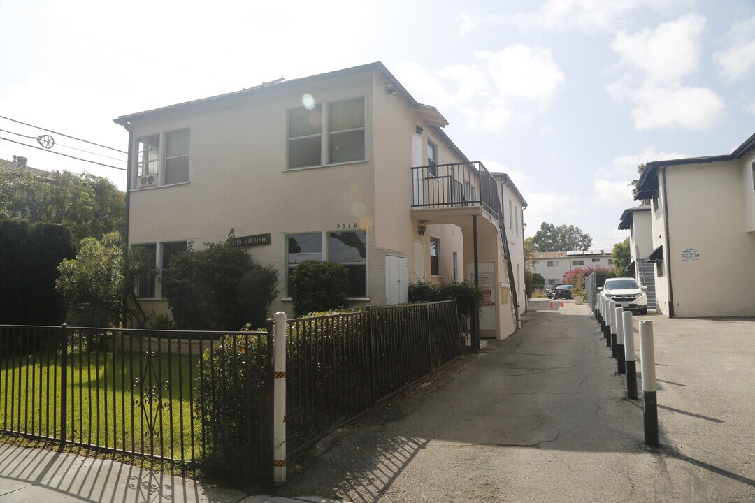 2019 Virginia Ave in Santa Monica, CA - Building Photo