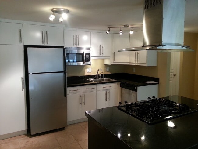 143 E 1st Ave